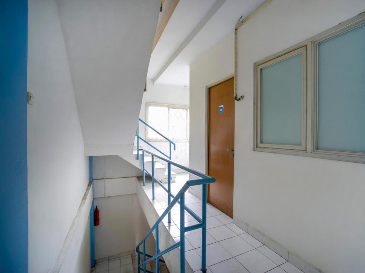 Oyo 3754 Prosperity Mansion Hotel Jakarta Exterior foto