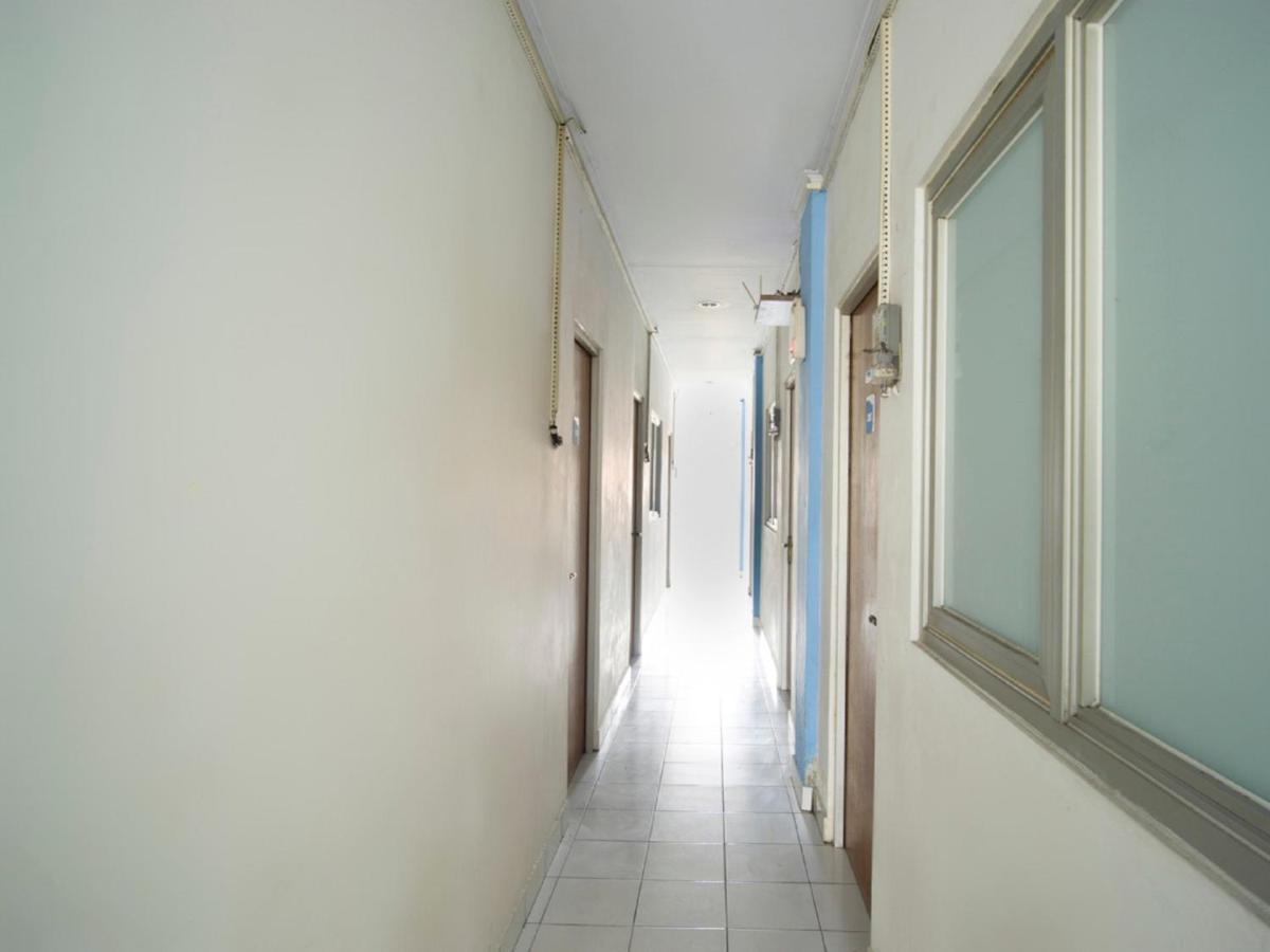 Oyo 3754 Prosperity Mansion Hotel Jakarta Exterior foto