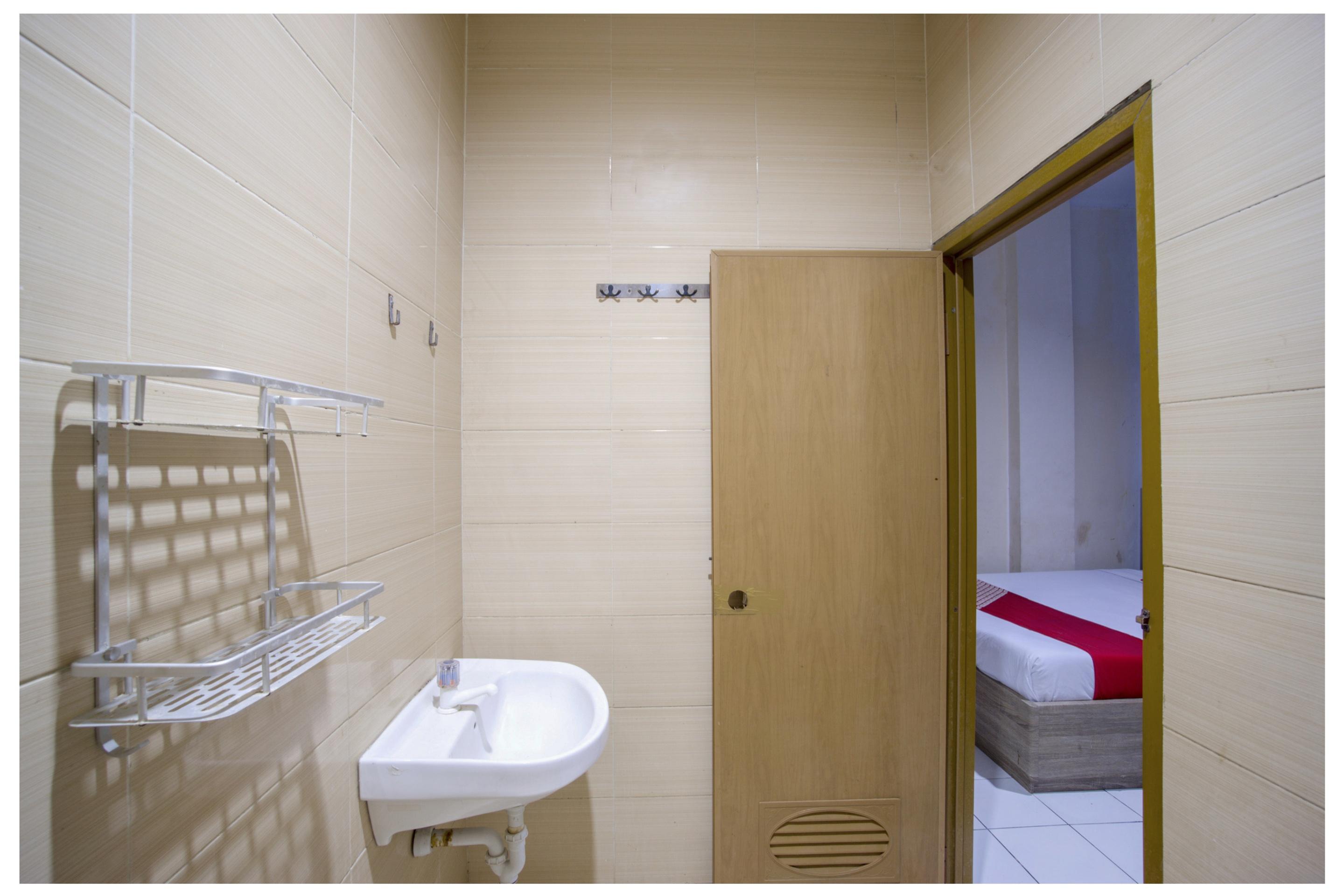 Oyo 3754 Prosperity Mansion Hotel Jakarta Exterior foto