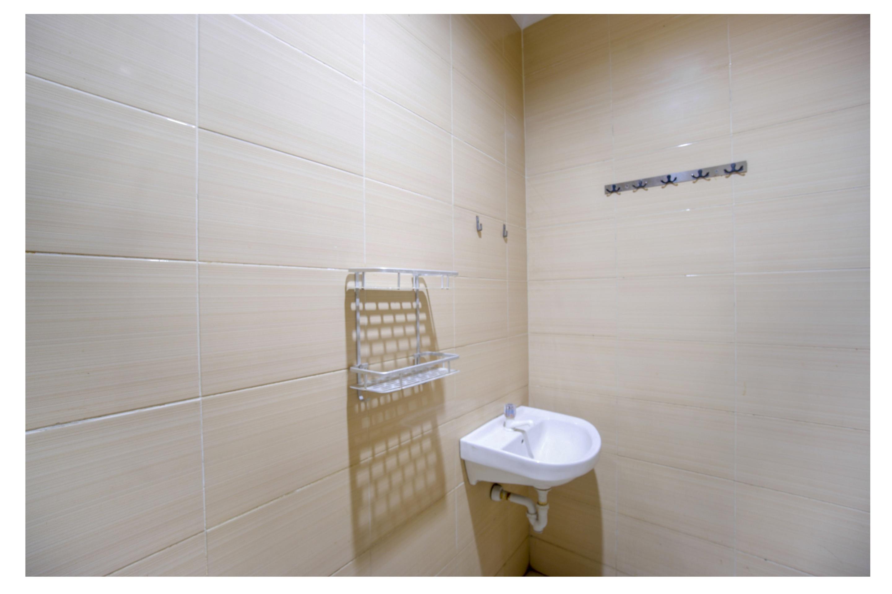 Oyo 3754 Prosperity Mansion Hotel Jakarta Exterior foto